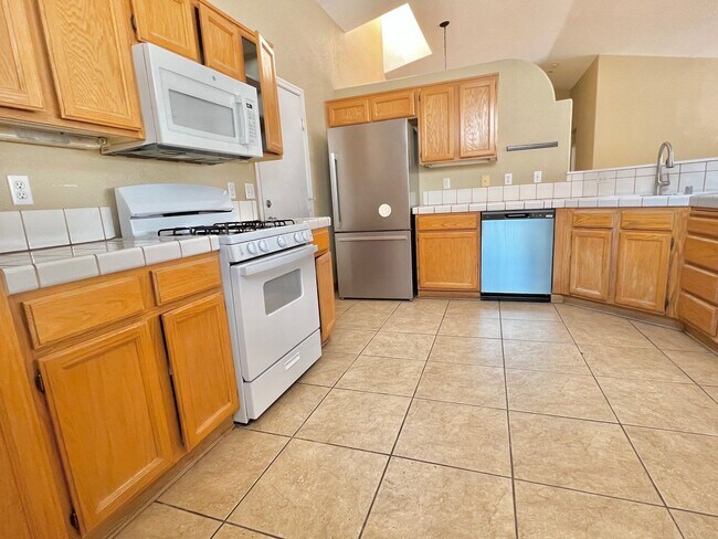 Foto del edificio - 3 Bedroom Single Story Home