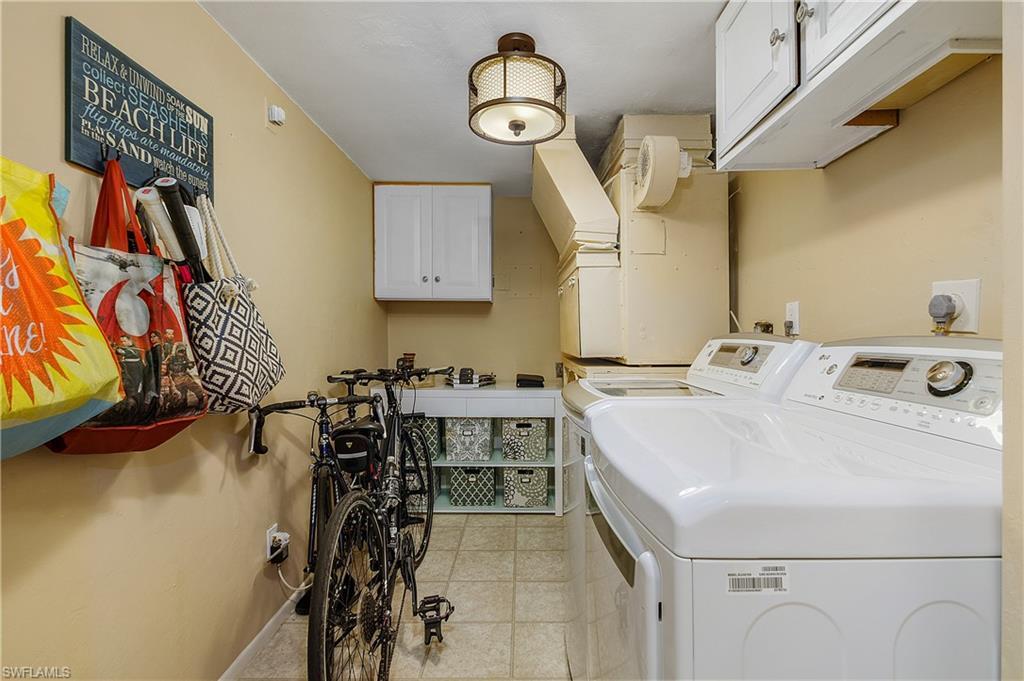 Primary Photo - 5260 S Landings Dr