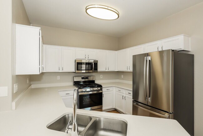 Foto del edificio - 12559 W Monterey Way