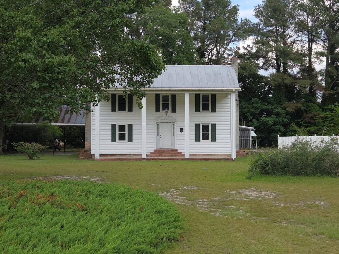 Primary Photo - 1435 Garner Chapel Rd