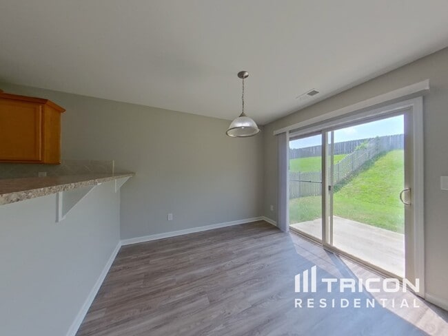 Building Photo - 11505 Sweetbriar Ridge Dr