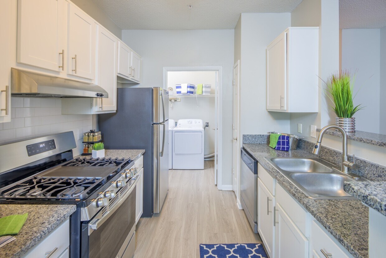 Alister Lake Lynn Apartments 6421 Campus Dr Raleigh, NC