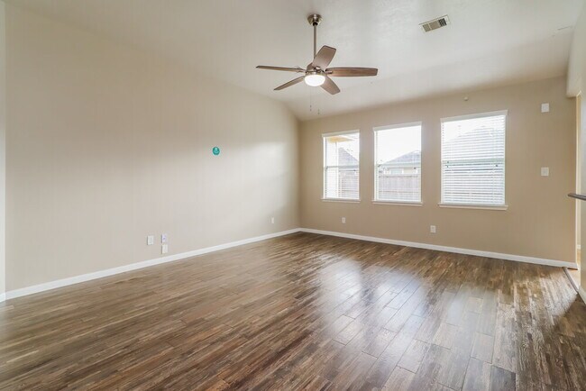 Foto del edificio - 2548 Blue Heron Cir
