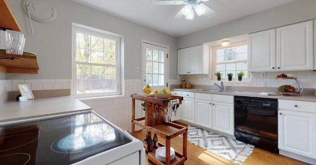 Foto del edificio - 842 Chelsea Ave