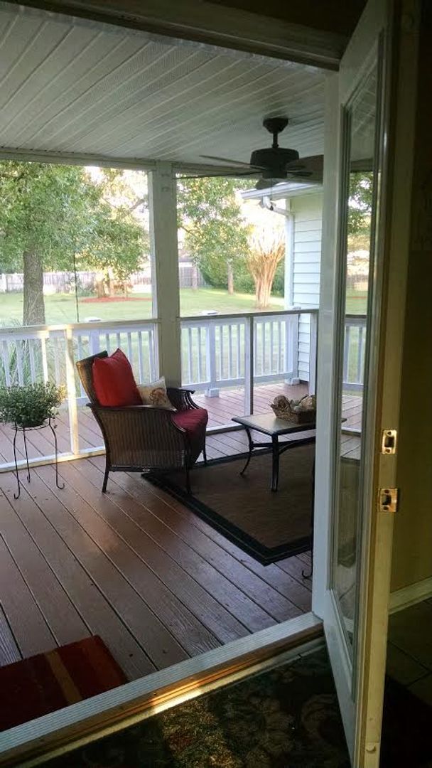 Foto del edificio - 105 Hickory Hills Ct