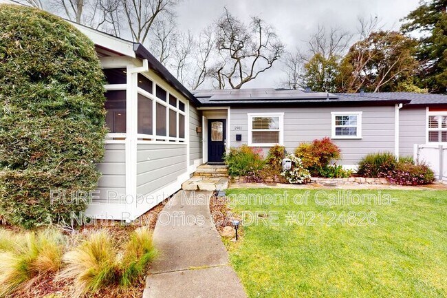 Building Photo - 2911 Claremont Dr