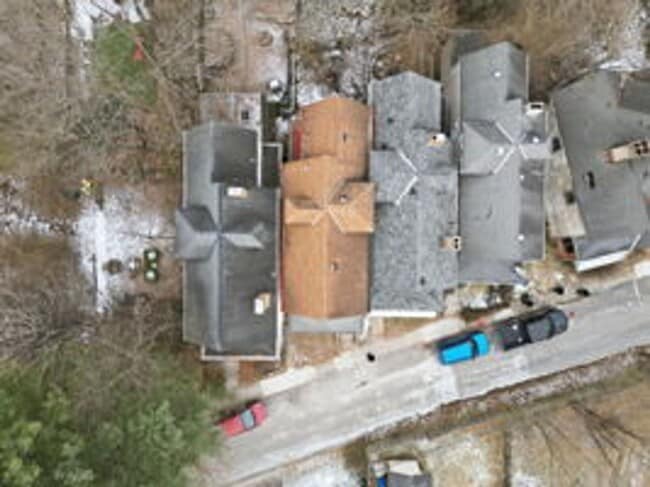 Building Photo - 312 Midland Ave