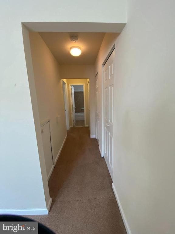 Building Photo - 300 E Furman Dr