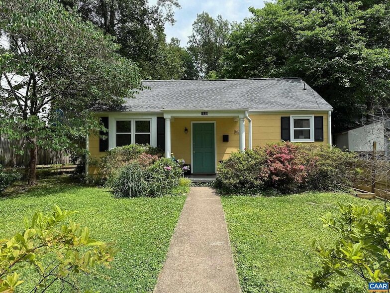 Primary Photo - 1638 Mulberry Ave