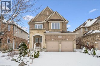 Building Photo - 130 Coopershawk St