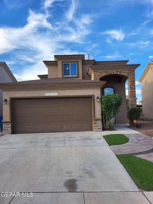 Building Photo - 14681 Spanish Point Dr