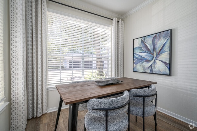 Interior Photo - Centre at Columbia Court