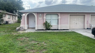 Building Photo - 1104 SE 24th Ave