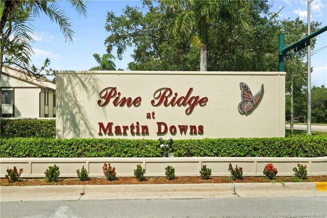 Foto del edificio - 1544 SW Silver Pine Way