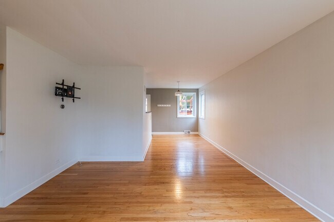 Foto del edificio - 1442 N Harlem Ave