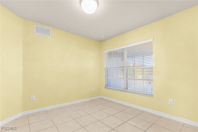 Foto del edificio - 4212 NW 37th Ave