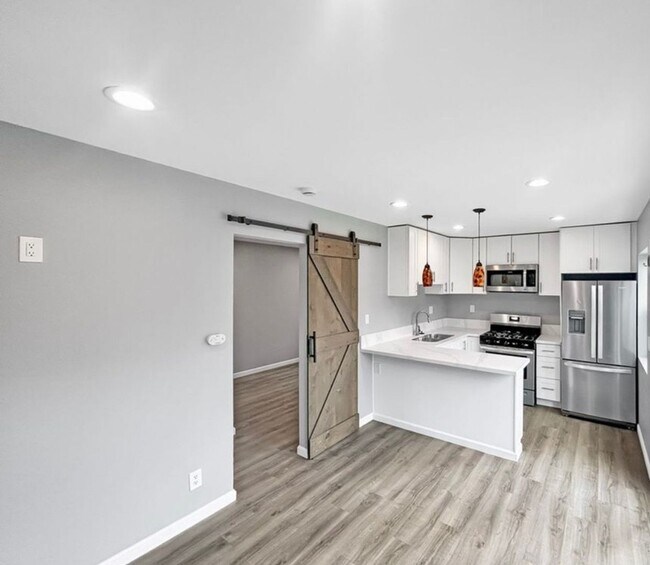 Foto del edificio - 1 Bedroom 1 Bath Studio For Rent in City H...
