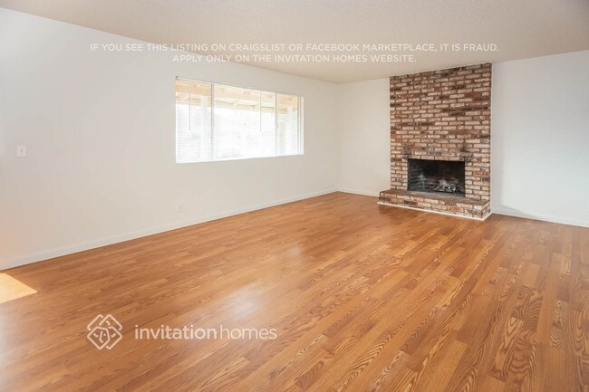 Building Photo - 497 Burlington Dr