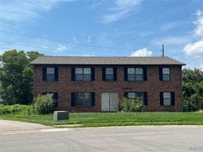 Building Photo - 903 Georgetowne Dr