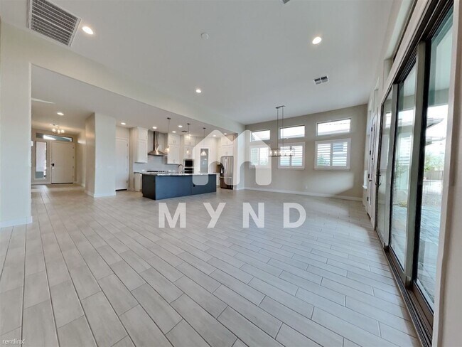 Foto del edificio - 2 br, 2 bath House - 5193 N 207th Dr