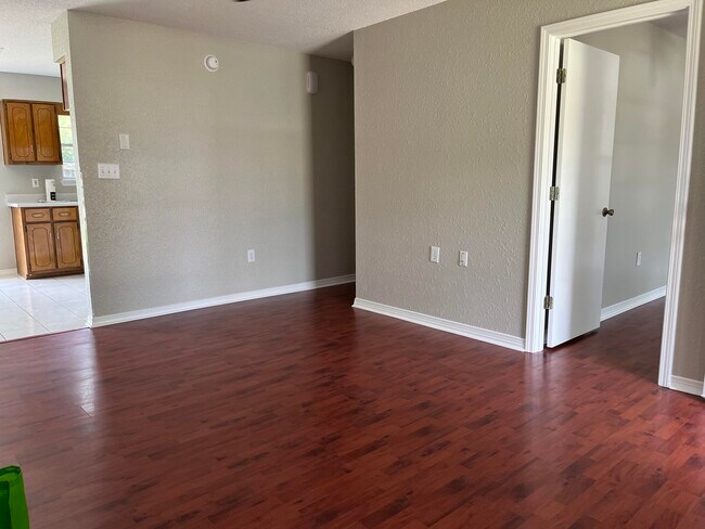Foto del edificio - 114 Oak Terrace Dr