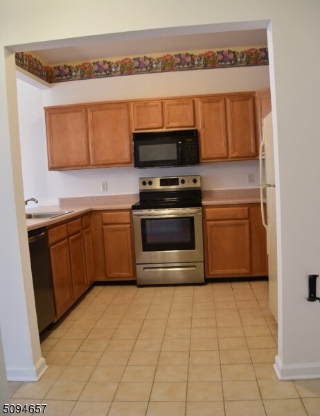 Building Photo - 3301 Cleveland Ln