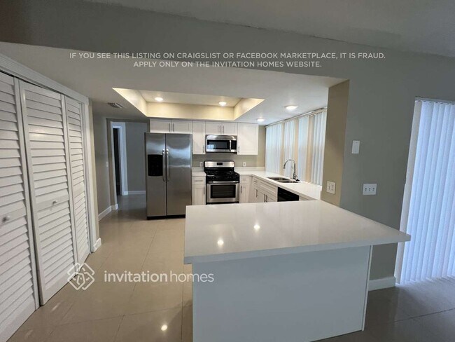Foto del edificio - 11830 NW 30th Pl