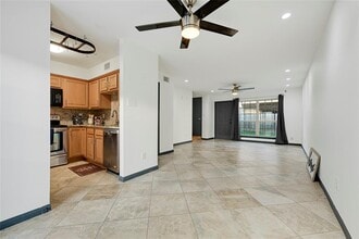 Building Photo - 4960 Milwee St