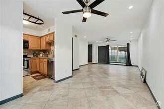 Building Photo - 4960 Milwee St
