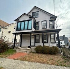 Building Photo - 228 Weber St