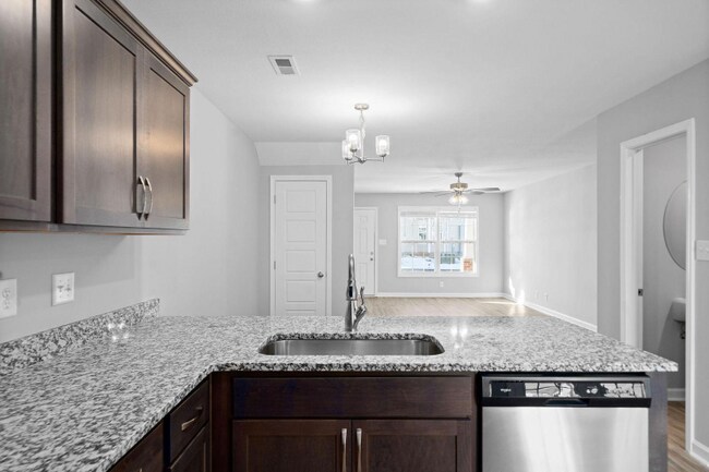 Foto del edificio - 638 Stowe Ct