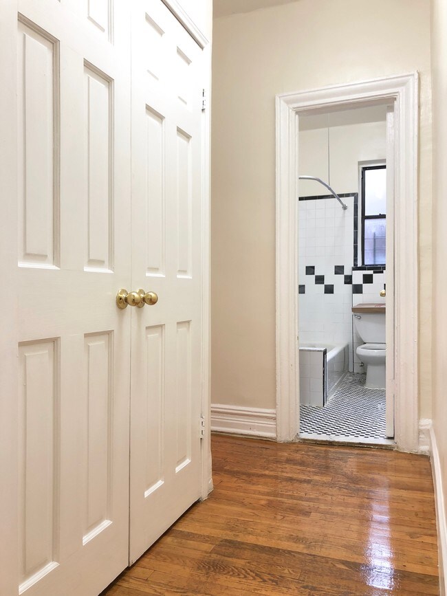Building Photo - 621 Lefferts Ave