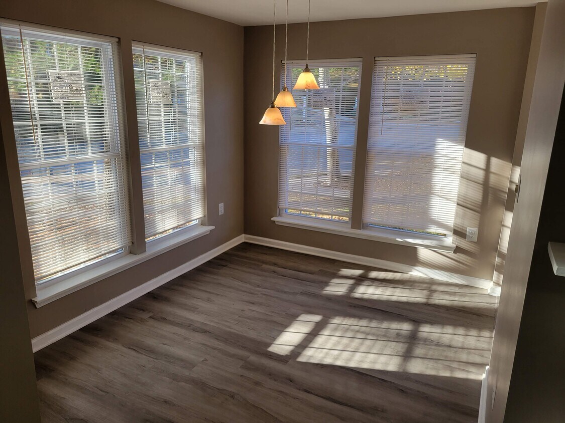 4411 Silverbrook Ln Unit H101, Owings Mills, MD 21117 Condo for Rent