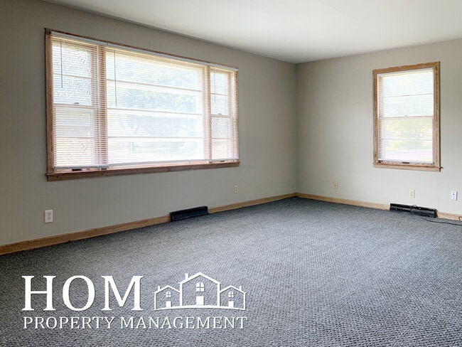 Photo - 108 Malin St House