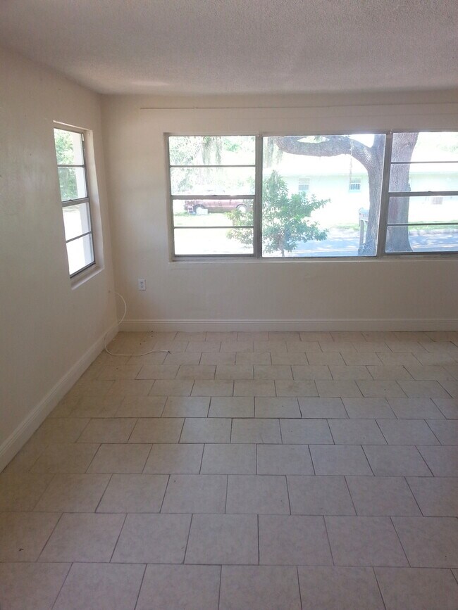 Foto del edificio - 516 Lowell St