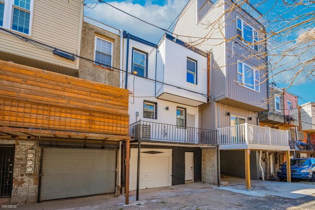 Building Photo - 3 br, 1.5 bath House - 1511 South 31st Street