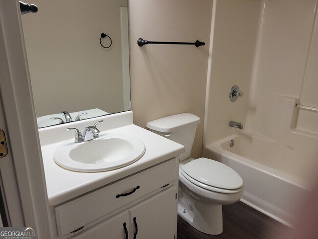 Foto del edificio - 5 Rockcreek Dr