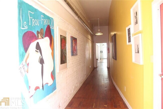 Foto del edificio - 291 Peters St SW