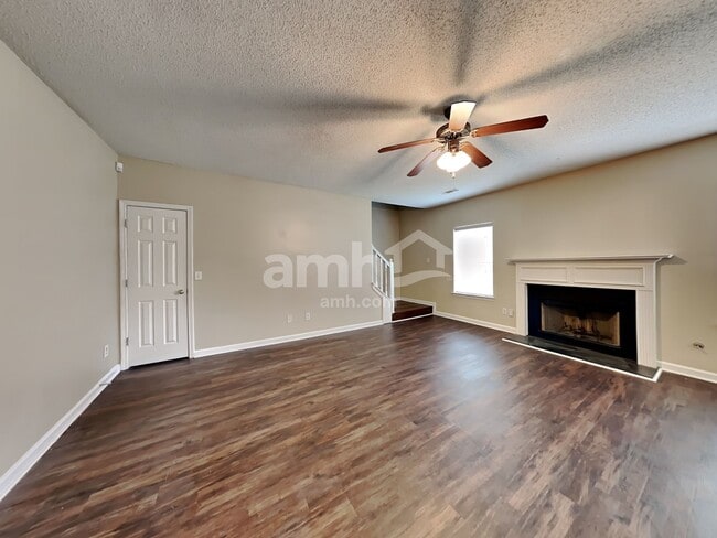 Building Photo - 240 Juliet Dr