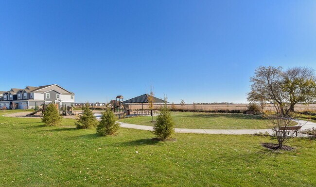 Foto del edificio - 15137 S Hepworth Pl