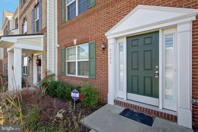 Foto del edificio - 2564 Cherry Tree Rd