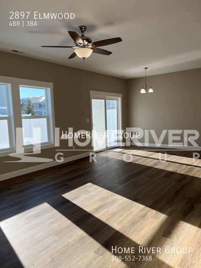 Foto del edificio - 4 bedroom townhome on Westside of Idaho Fa...
