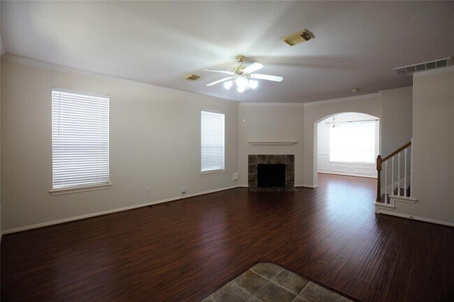 Foto del edificio - 607 Ashley Cove Ct