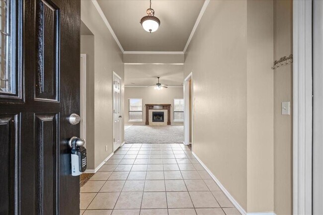 Foto del edificio - 17029 Woodvine Dr