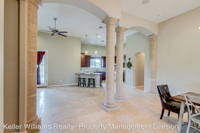 Building Photo - 17818 W Stella Ln