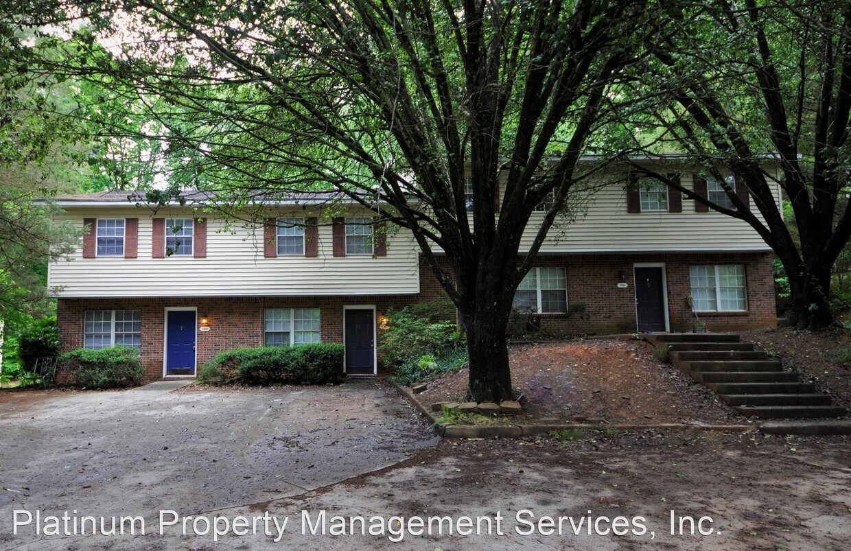 Primary Photo - 2 br, 1.5 bath House - 2964 Spruce Cir