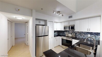 Building Photo - 1210 Wildwood Lakes Blvd