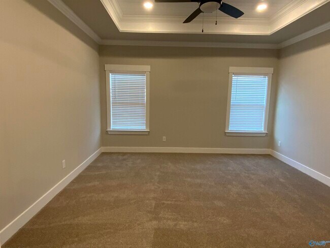 Building Photo - 427 Ripple Lk Dr SW