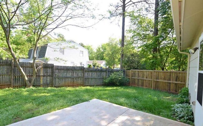 Foto del edificio - 3 Bedroom Home in Raleigh