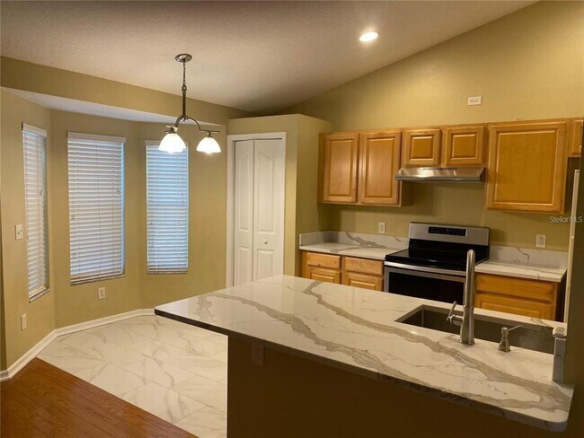 Foto del edificio - 14821 Redcliff Dr